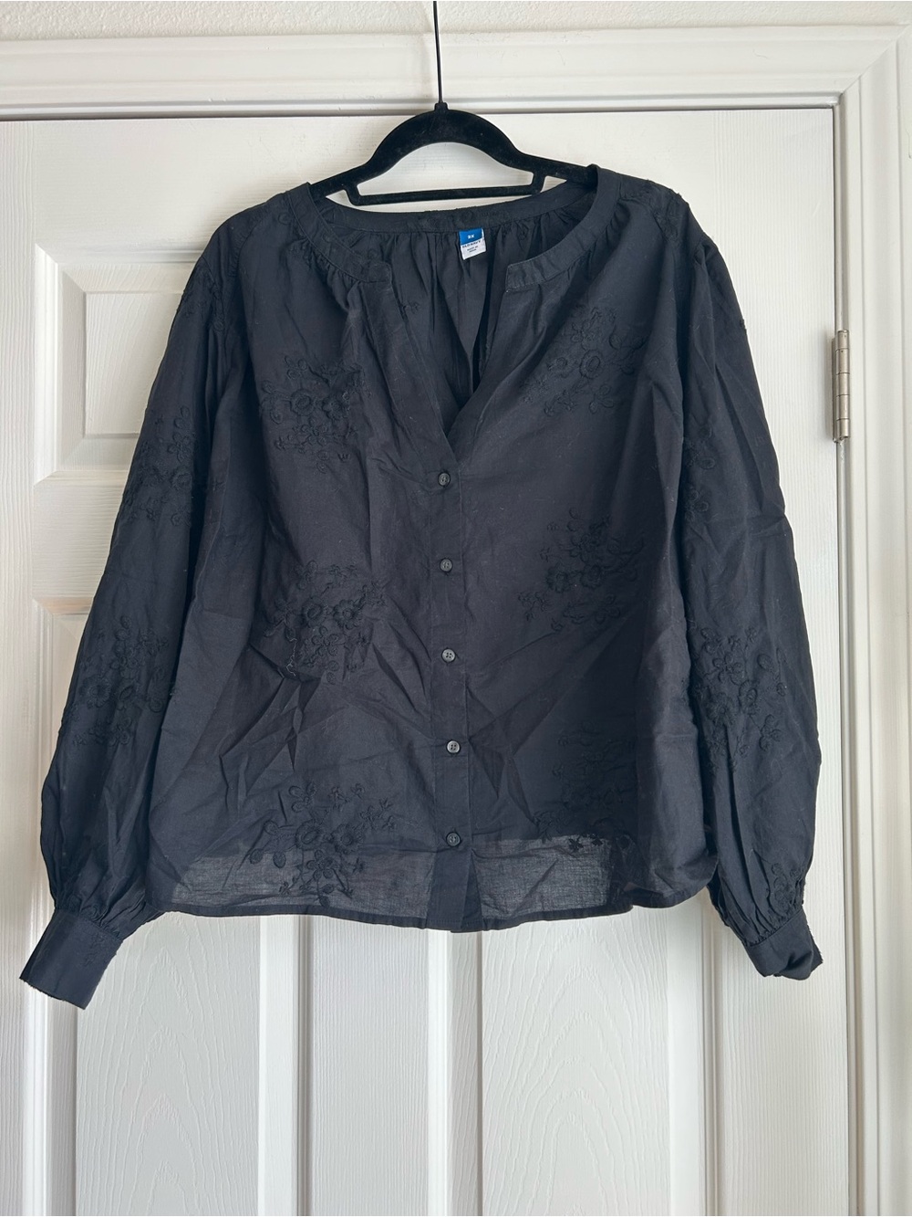 Old navy Women's Black Embroidered Button-Front Blouse